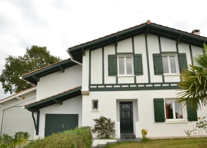 Maison Basque Avec Piscine