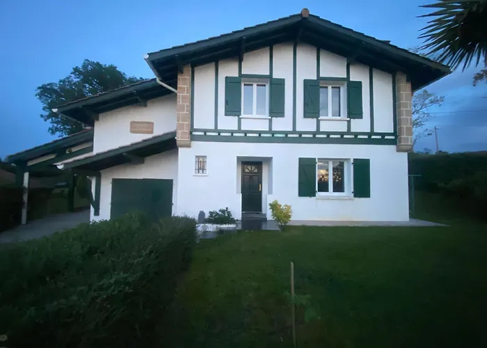 Maison Basque Avec Piscine